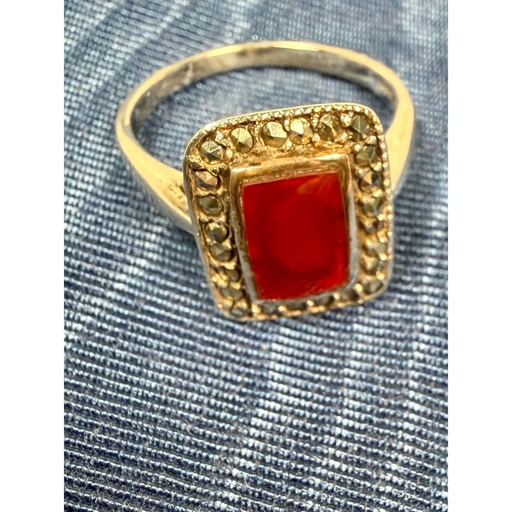 Vintage 925 Sterling Silver Red Stone Marcasite Halo Cocktail Ring Thailand